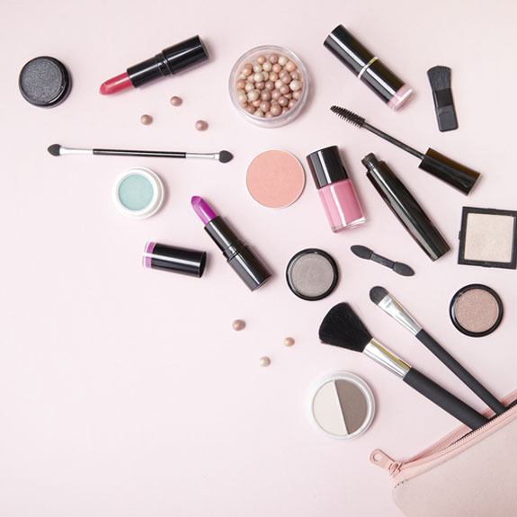 makeup and accesories